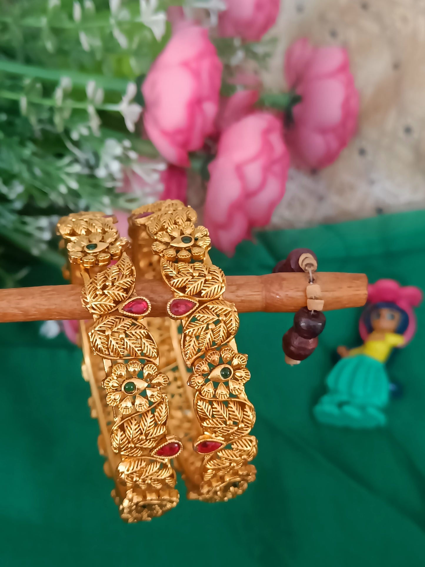 Elegant Temple Finish Mango Leaf Design Bangle Set