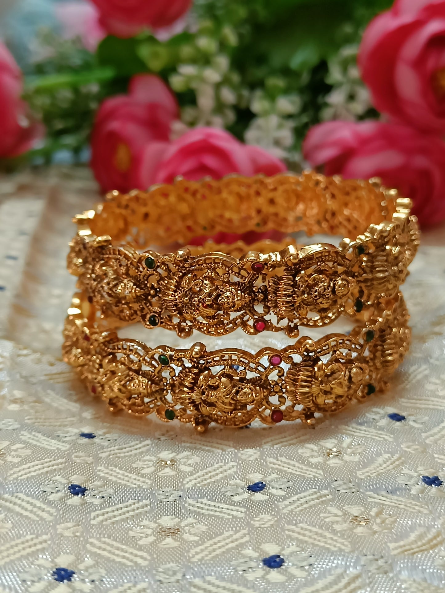 Nagneshi Art Traditional Lakshmi Temple Bangle