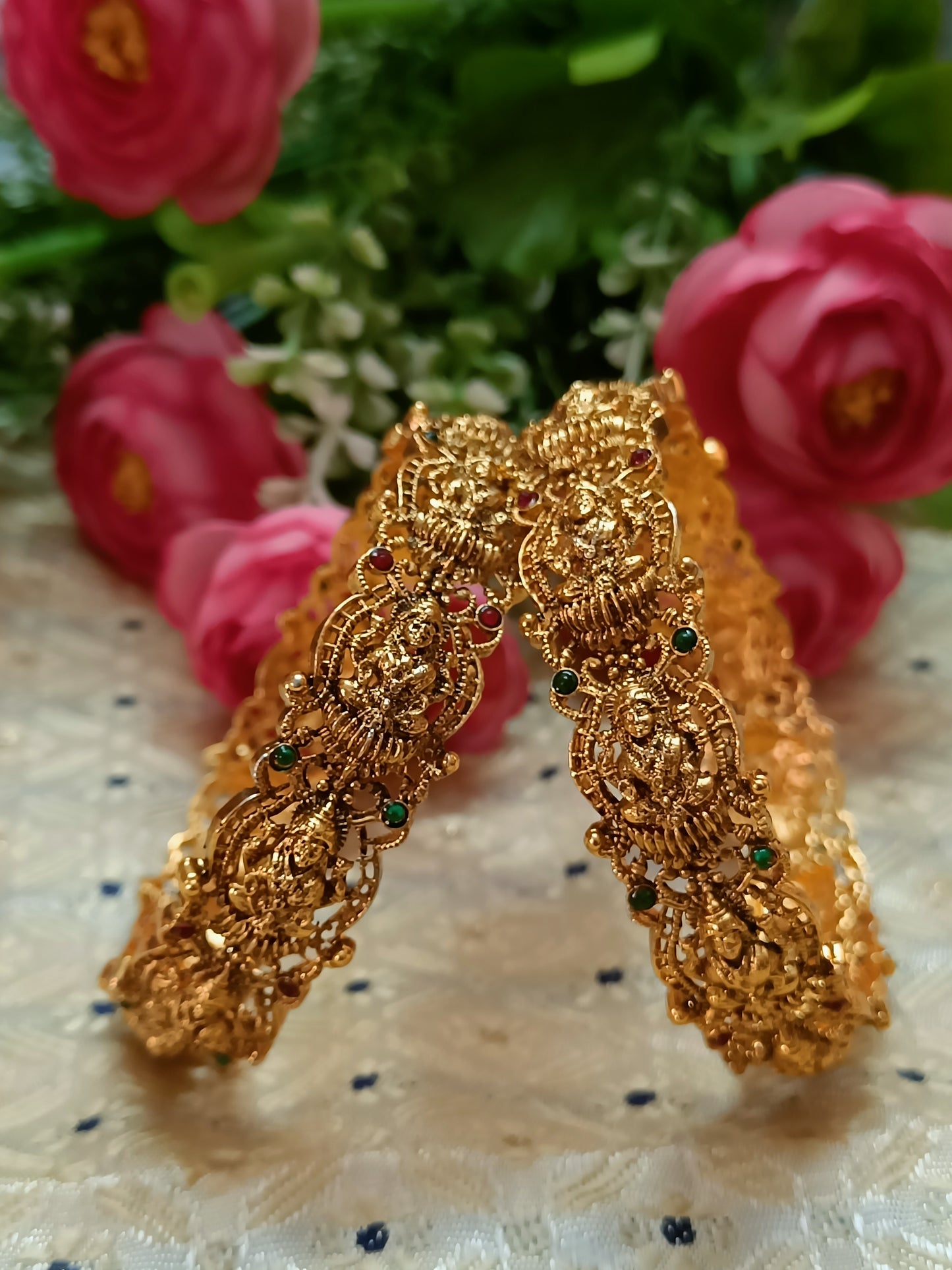 Nagneshi Art Traditional Lakshmi Temple Bangle