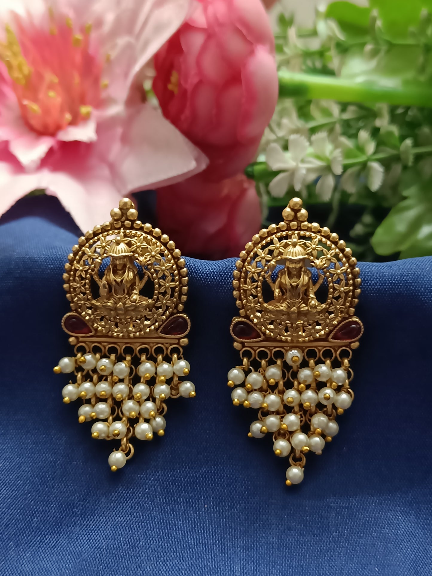 Pearl Beaded Lakshmi Stud