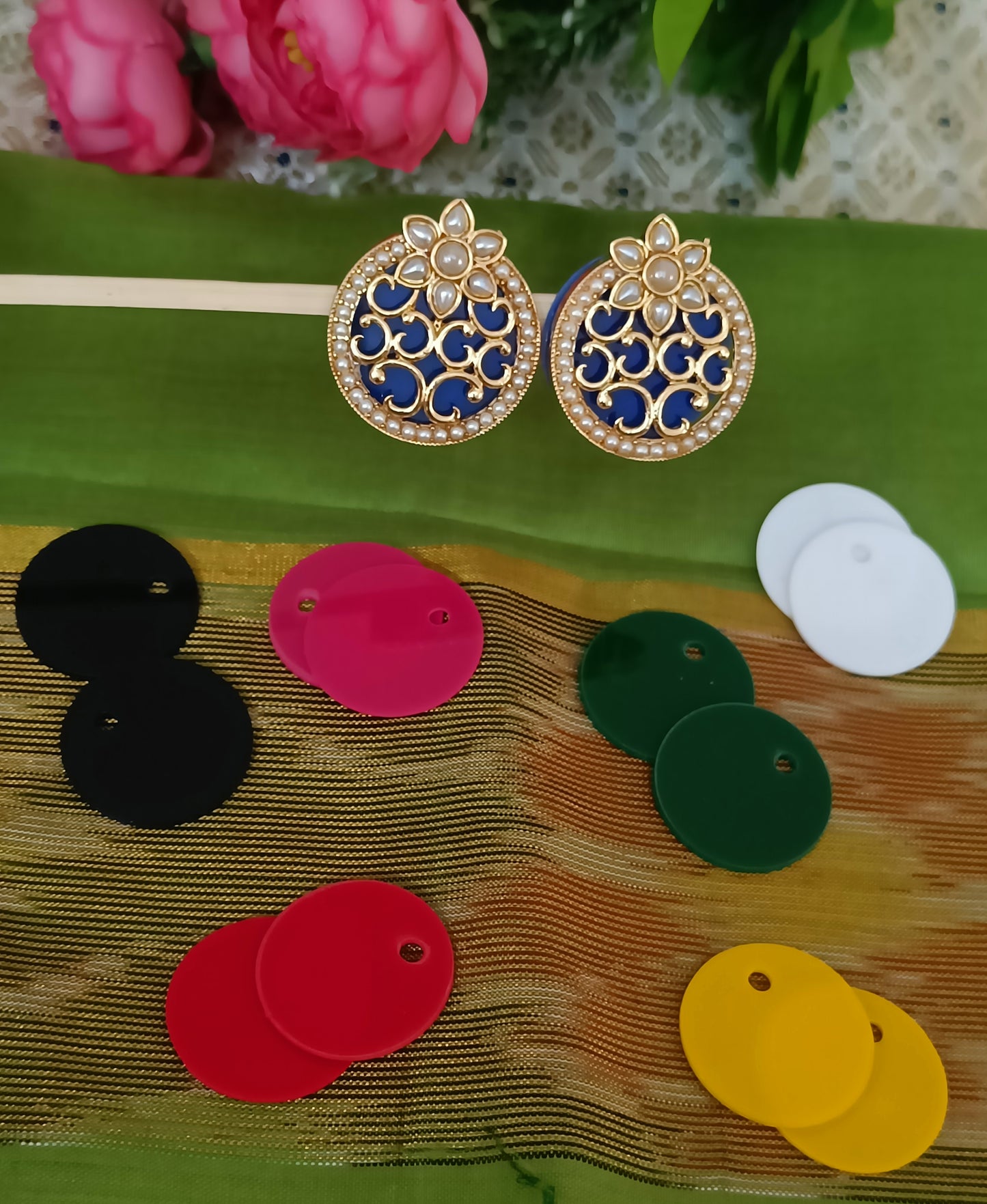 Floral design studs with changeable back plates